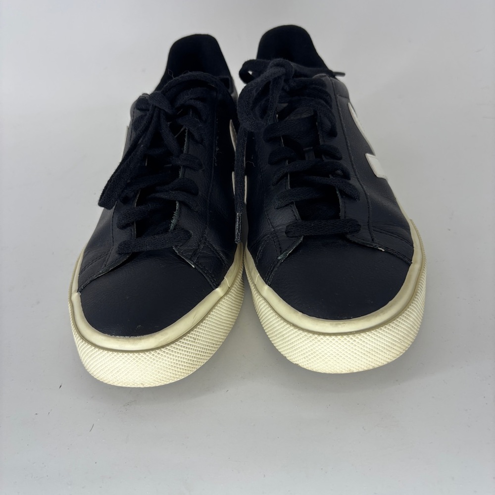 Veja Black and White Leather Campo Low profile Women's Sneakers - Picture 5 of 8